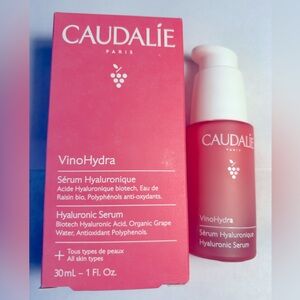 NWT🌷Caudalie Hydrating Hyaluronic Serum